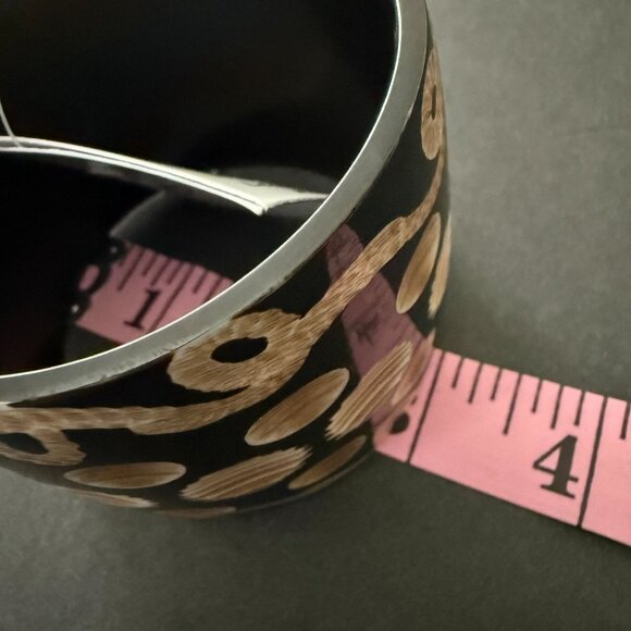 NWT Antika Wide Black Tan Bangle Bracelet Intricate Carved Design Lead Compliant - Picture 7 of 9